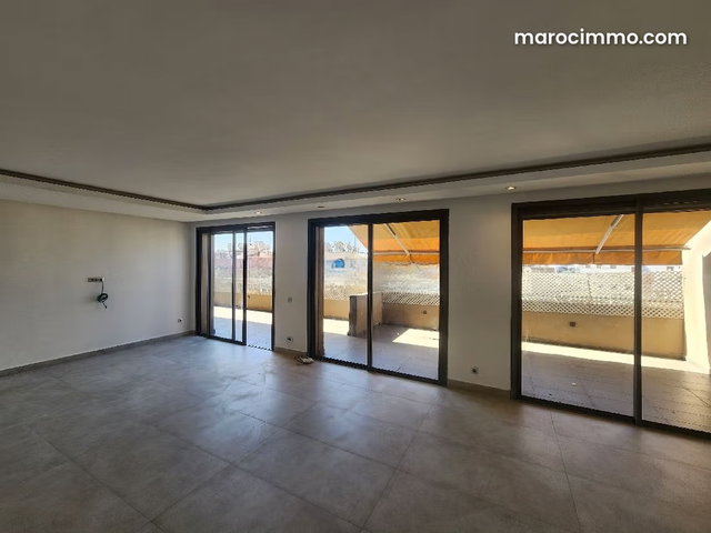 Appartement à Louer de 243.0 m² à Casablanca, Gauthier — 2