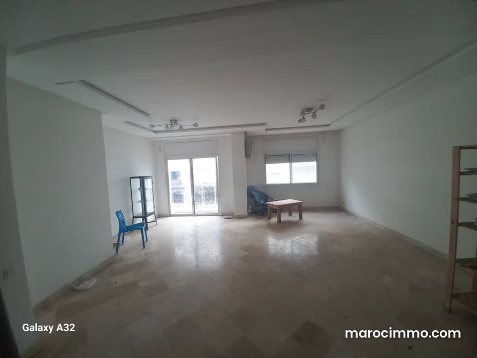 Vente d'un bel appartement ensoleillé à Racine. 4 pièces