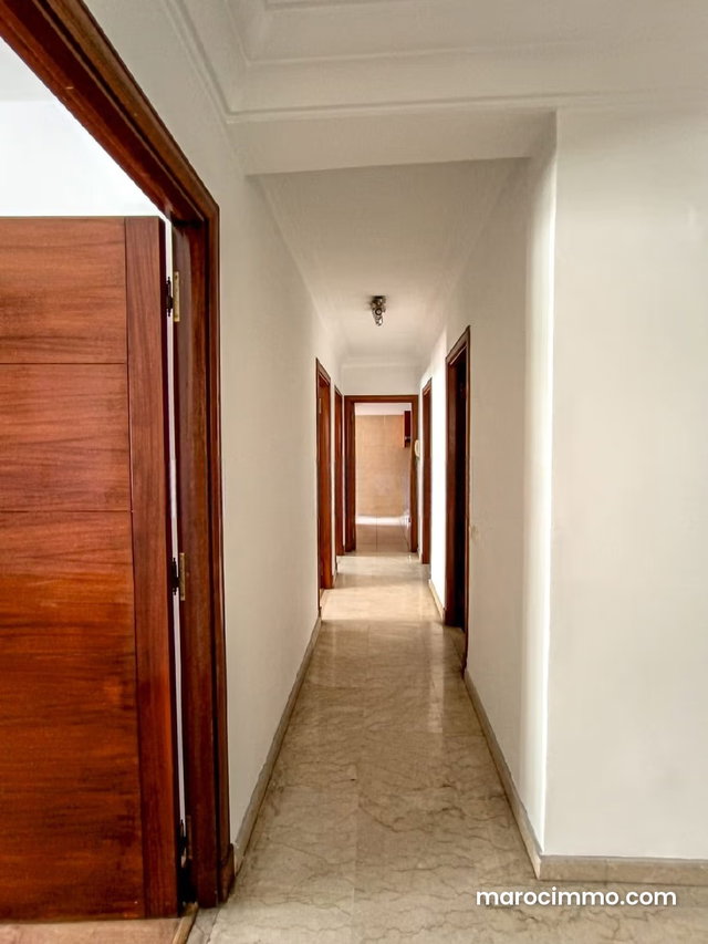 Appartement à Vendre de 119.0 m² à Casablanca, Mers Sultan — 2