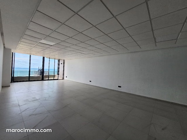 Bureau 80 m² vue mer, 5e étage — 4