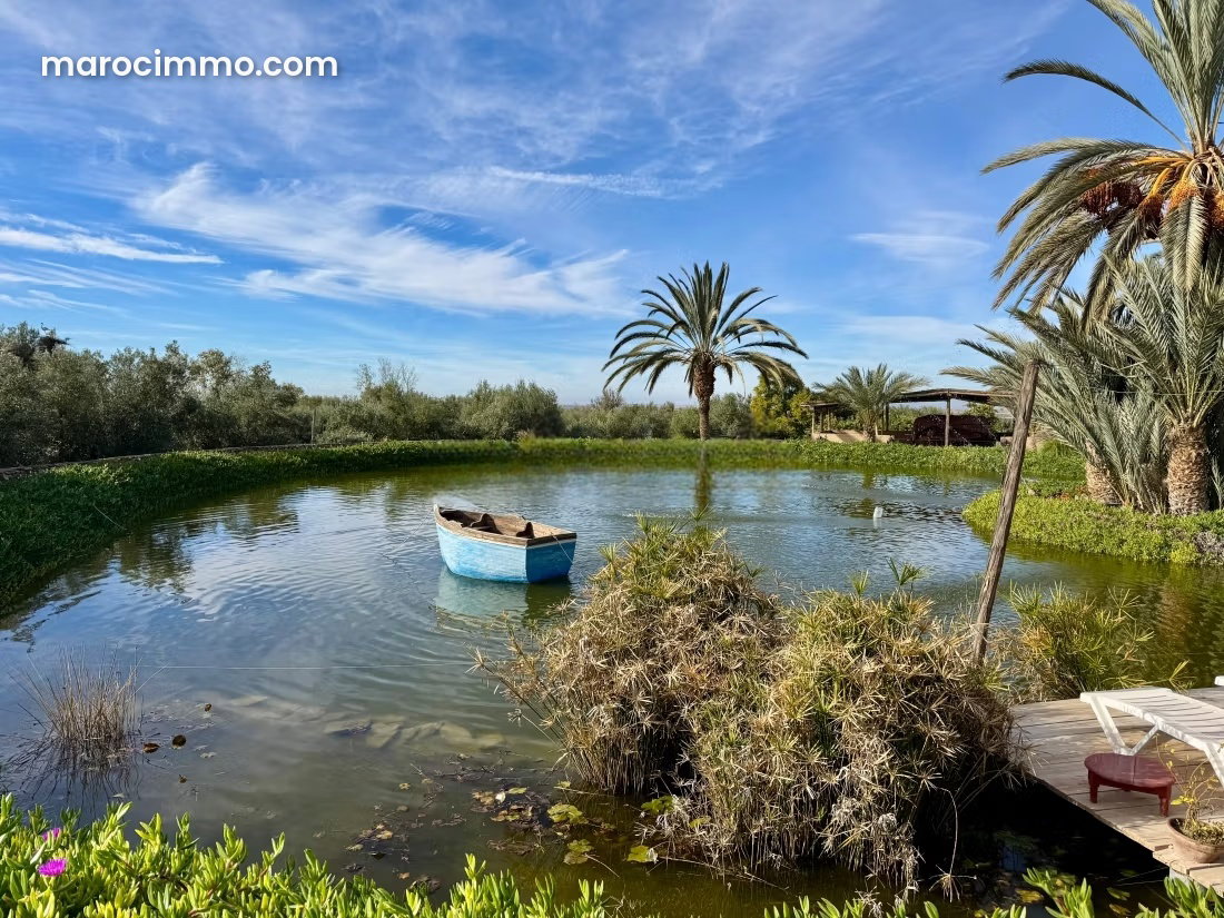 Villa 800 m² sur 17 000 m², 8 chambres, Route d'Agadir, Marrakech — Marrakech