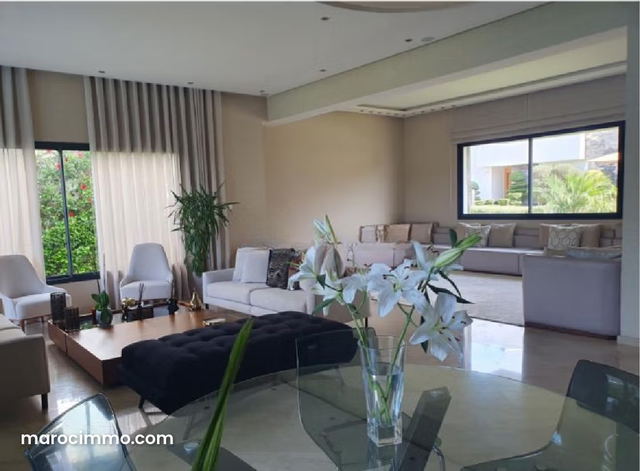 A louer villa meublée ou vide 590m2 Bouskoura — Bouskoura