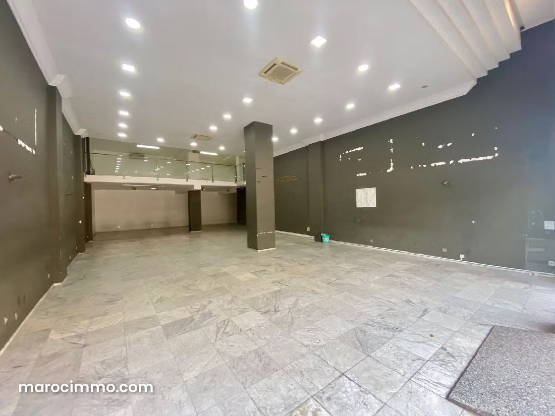 Local commercial 305 m², Maârif Extension, Casablanca — Casablanca