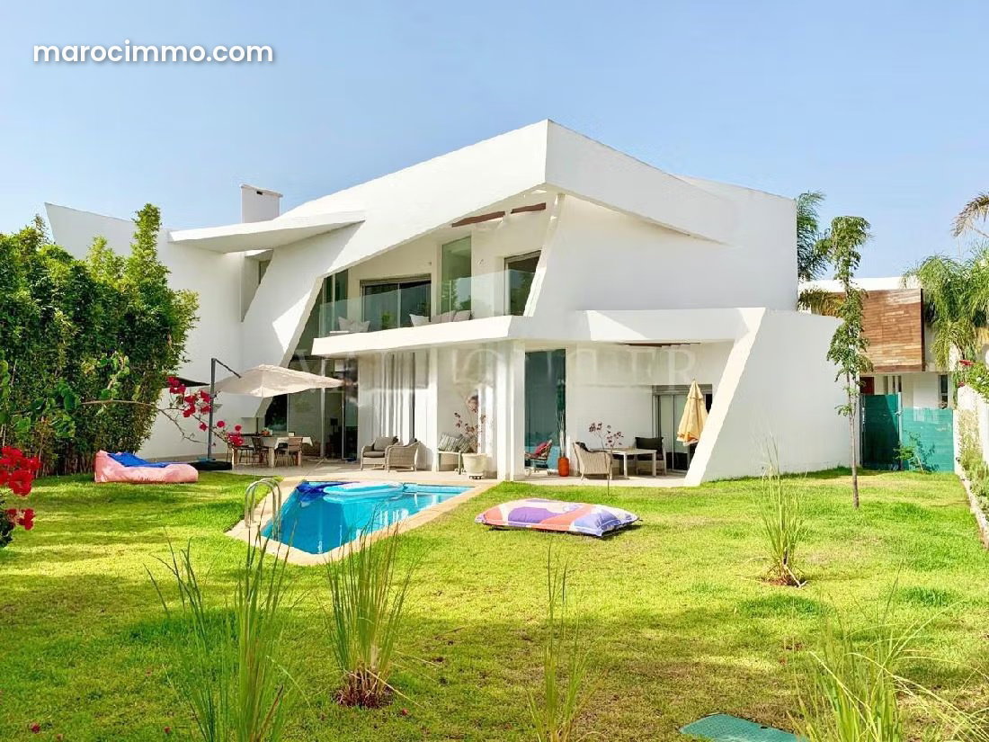 New 500 m² Villa with Pool and Garden, Ville Verte Bouskoura — Bouskoura