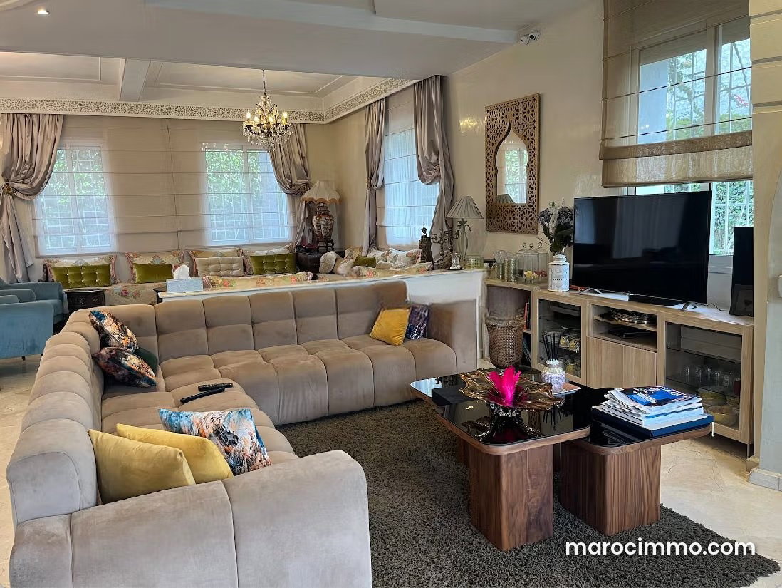 350 m² Villa with 4 Bedrooms, Polo, Casablanca — Casablanca
