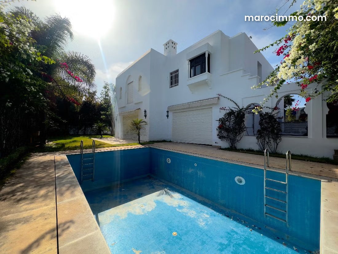 Prestigious 1,000 sqm Villa with Pool and Garden, Anfa, Casablanca — Casablanca