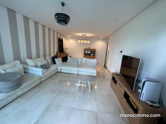 Eagle hills rabat square souissi apart 2 chambres — 3