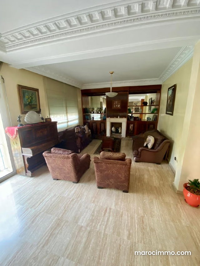 Villa à Vendre de 352.0 m² à Casablanca, Florida Mandarona — 3