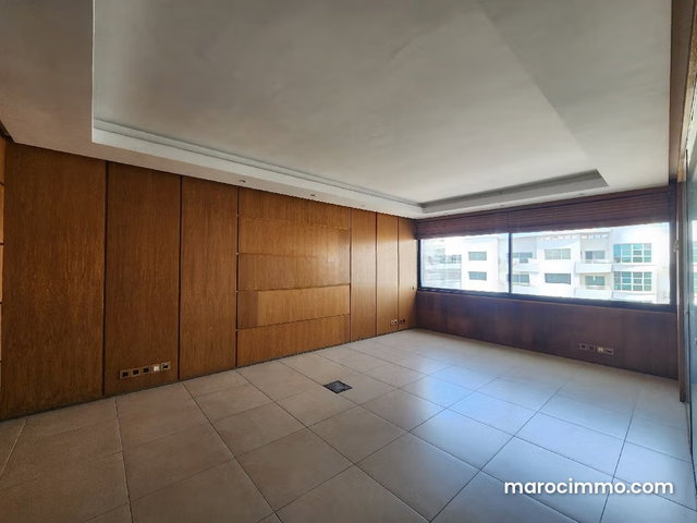 Bureau 365 m² entièrement aménagé bd Massira — 2