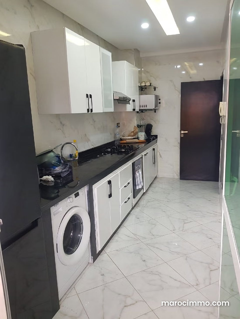 Un Appartement Meublé à vendre à Roche Noire