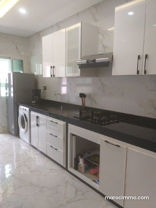 Un Appartement Meublé à vendre à Roche Noire — 5