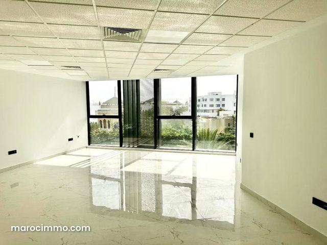 Plateau de bureau 70 m² boulevard Ghandi — 5