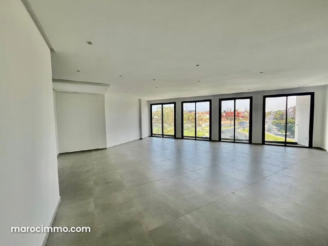 Office Space 81 m² RP BACHKOU for Rent — Casablanca