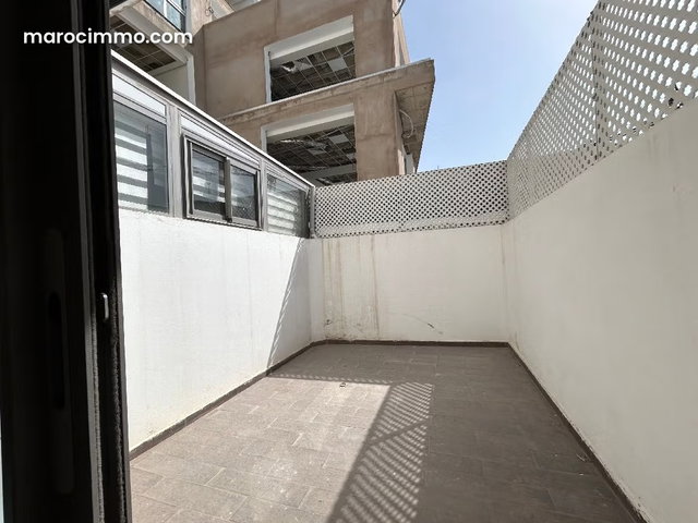 Appartement à Vendre de 159.0 m² à Casablanca, Oasis — 3