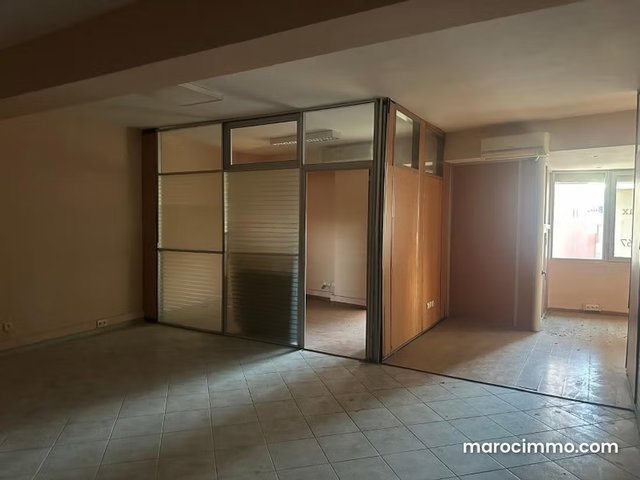 Plateau de bureau à louer à BD D'ANFA — 2