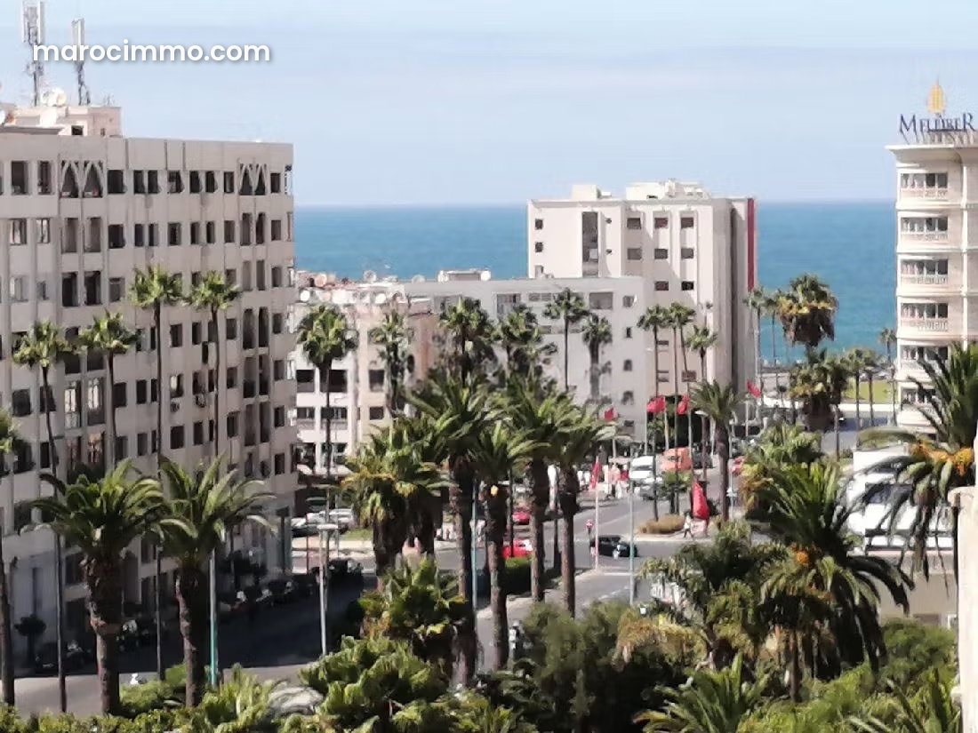 Five-Room Apartment in Habous, Casablanca, with Unobstructed Views — Casablanca
