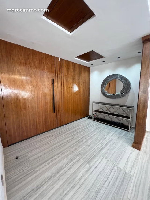 Villa de luxe à vendre à Plage Oued Cherrat. 6 chambres. Meublé — 4