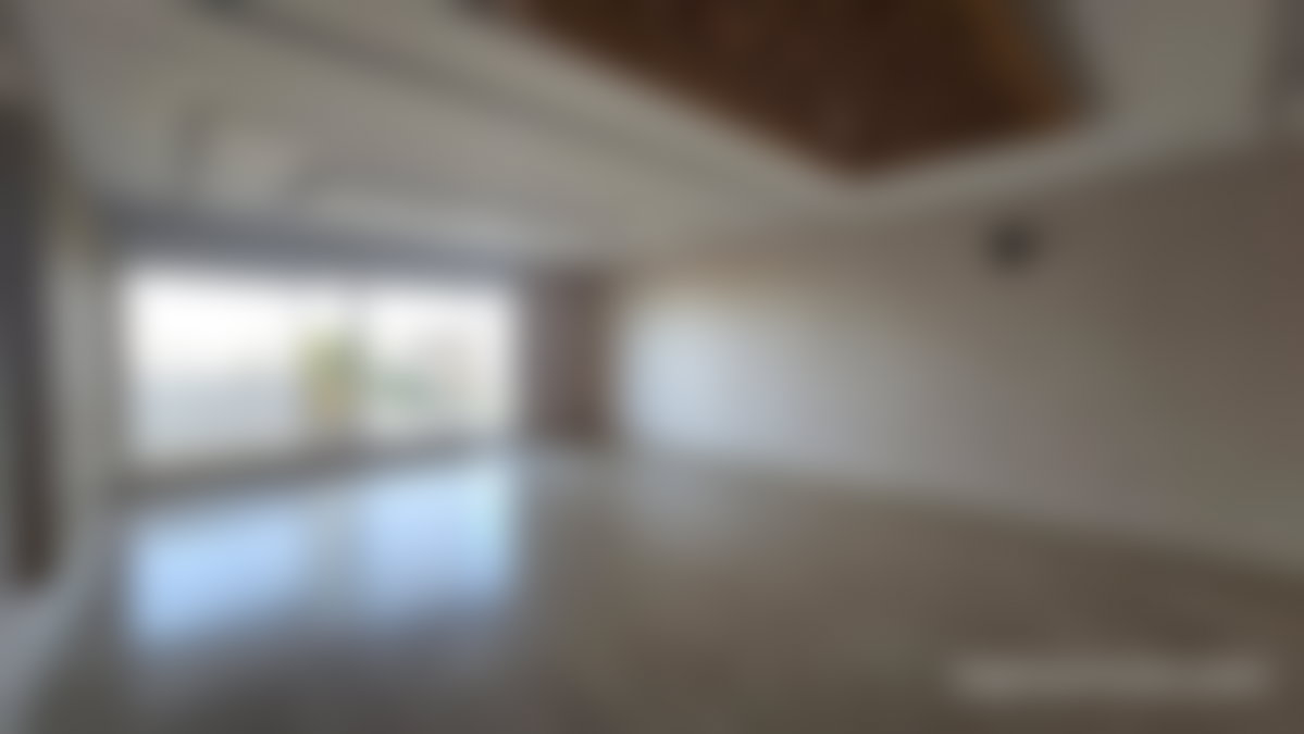 شقة فاخرة مع شرفة للكراء بأكدال الرباط