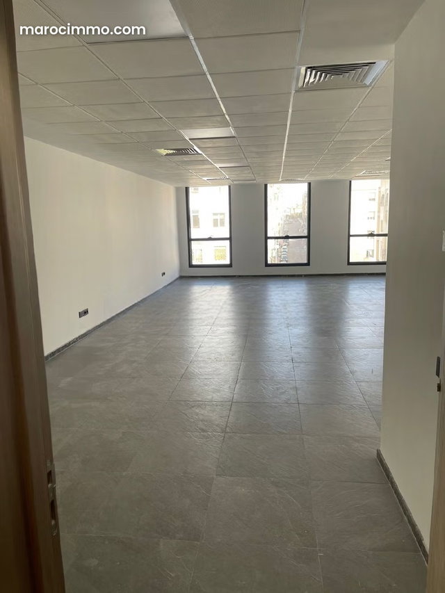 Magasin à louer de 125 m² à lissasfa pour location — 2