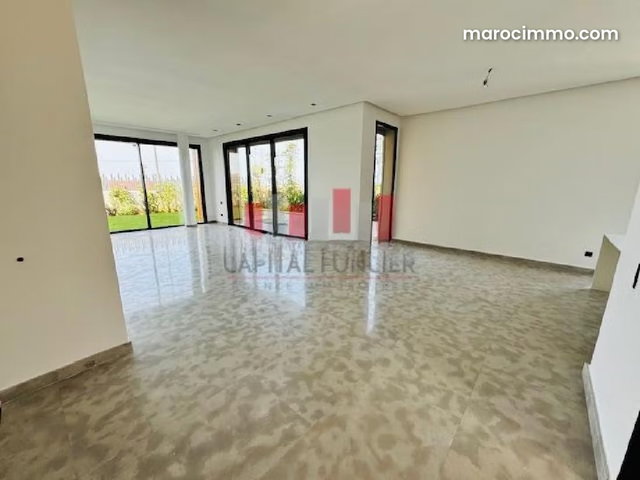 Rare New Ain Diab Villa with Ocean View — 5