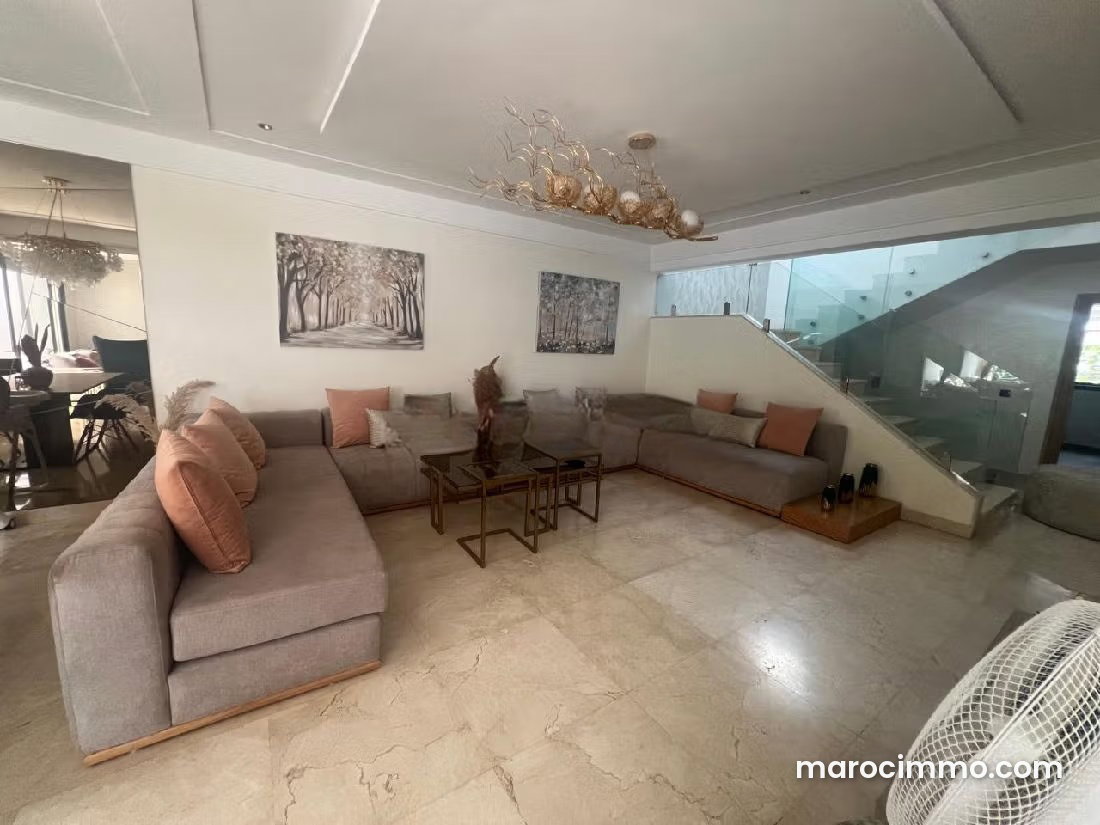 Villa 370 m² avec piscine, Ville Verte, Bouskoura — Bouskoura