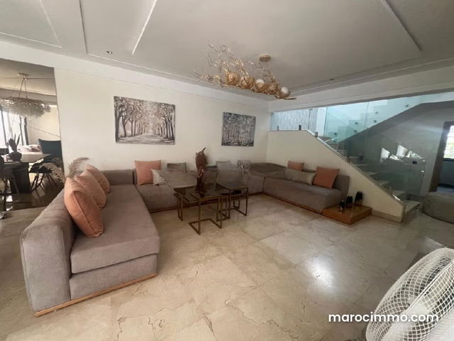 Villa à vendre à palmeraie Bouskoura — Bouskoura