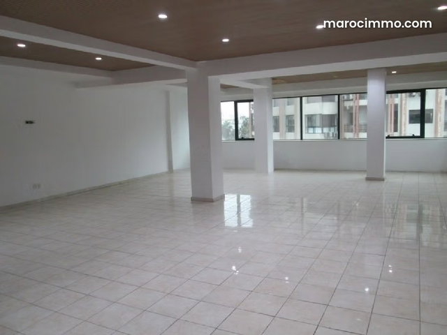 Plateau de bureau à louer à BD D'ANFA — 2