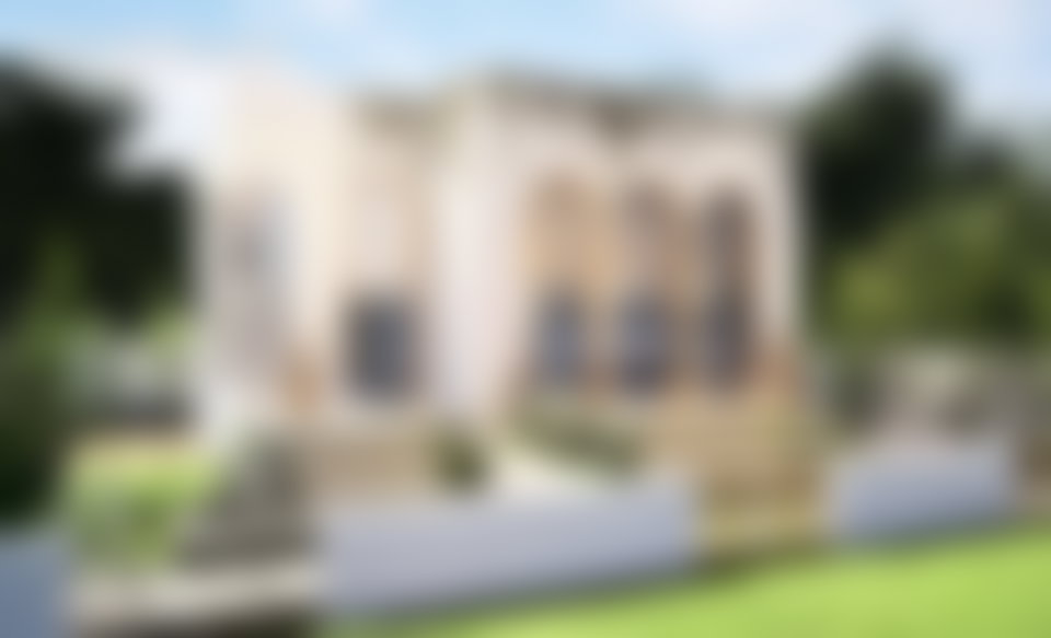 432 m² Commercial Property, Anfa, Casablanca: Corner Villa for Rent