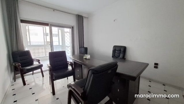 Appartement à Vendre de 213.0 m² à Casablanca, Burger — 3