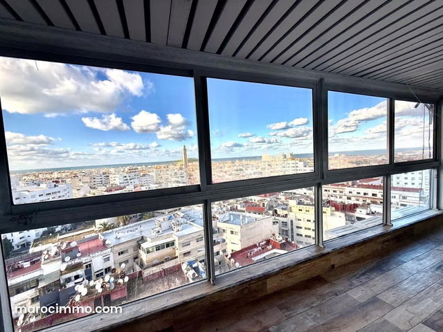 Bureau exclusif étage élevé vue panoramique — الدار البيضاء