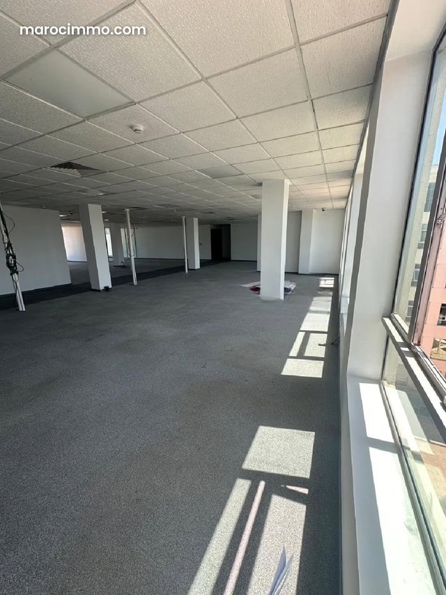 LPB Superficie 900M² au 3eme étage Sidi maarouf — 2