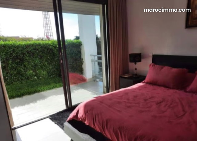 Très bel appartement au rdc piscine meuble — 3