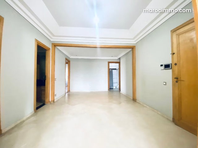 Superbe appartement à louer — 3