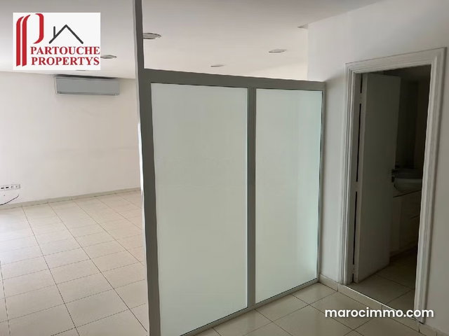 2 Bureau duplex 75 et 85m2 Bourgogne ouest 7500Dhs HT — 5