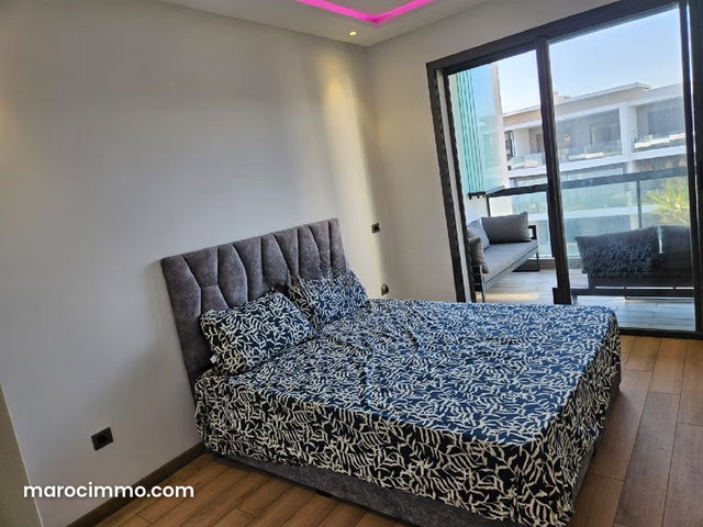 Residence sécurisé, loue grand appt 3 ch meuble — 3