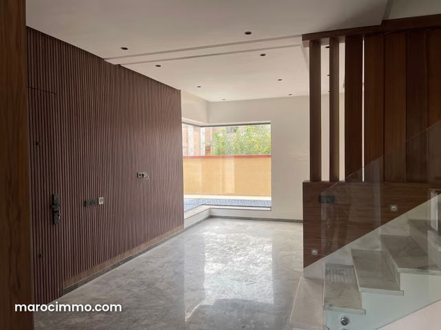 Excellente villa en vente neuve finie de 4 chambres dans une résidence fermée au Km 6 route Amizmiz — Marrakech