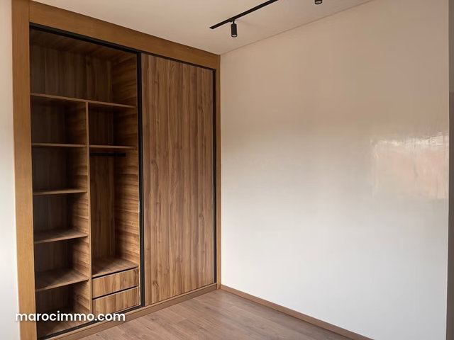 Excellente villa en vente neuve finie de 4 chambres dans une résidence fermée au Km 6 route Amizmiz — 5