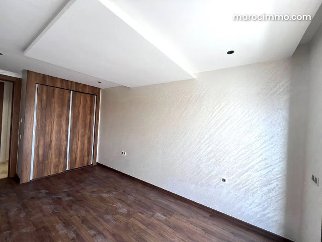 Magnifique appartement au quartier des Hopitaux — 2