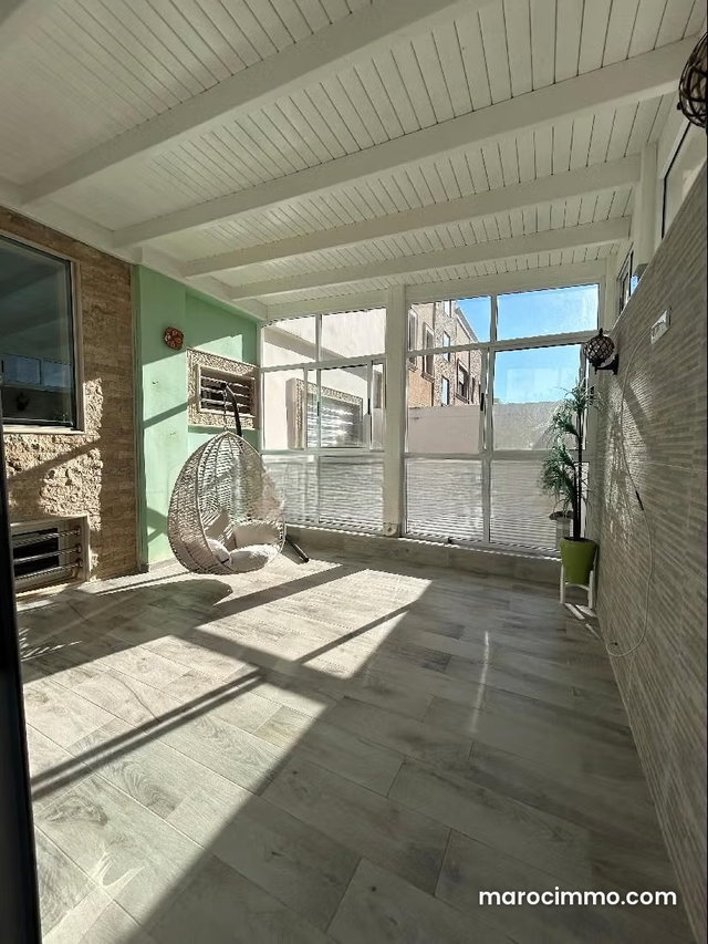 Beautiful villa for rent with pool and garden — 4