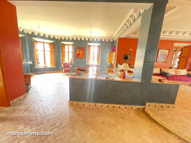 Belle villa a vendre a sonaba 361m2 — 2