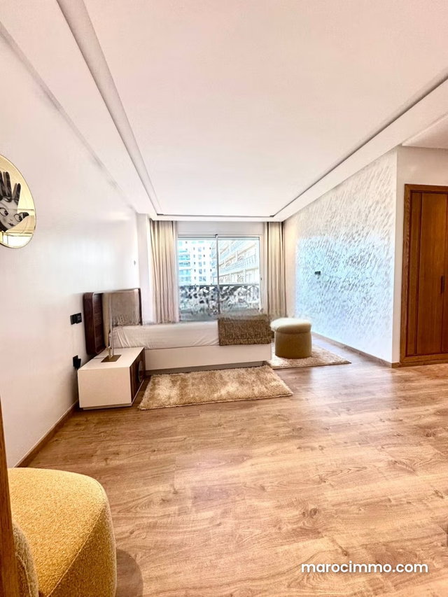 Superbe appartement meublé à louer — 5