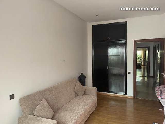 Appartement à Vendre de 186.0 m² à Casablanca, Hopitaux — 3