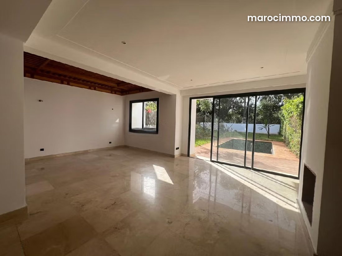 380 m² Villa with Pool, Ville Verte, Bouskoura — Bouskoura