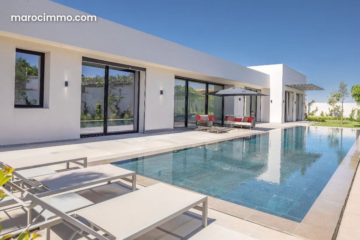 Villa 1000 m², 4 suites avec piscine, Route d'Ourika, Marrakech — Marrakech