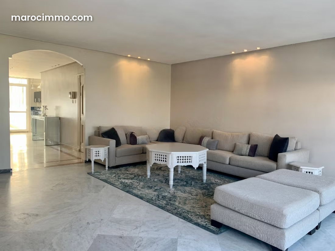 Furnished apartment with terrace for rent in Racine, Casablanca — Casablanca