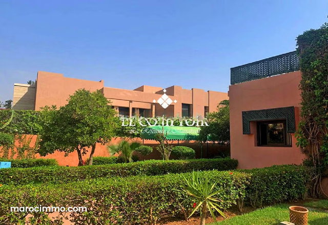 Propriete privee targa — 3