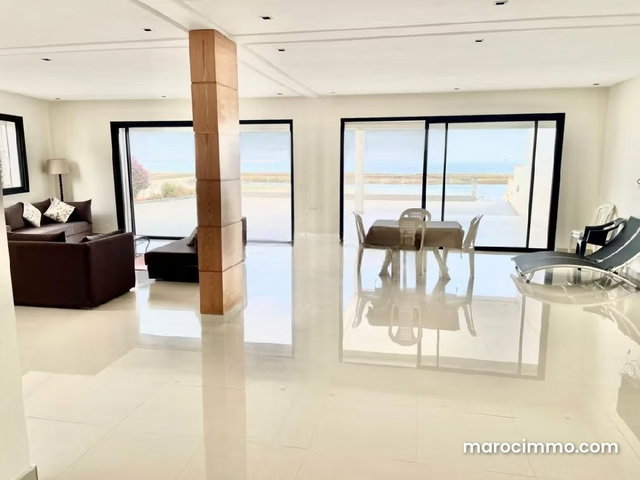 Villa à louer — 3