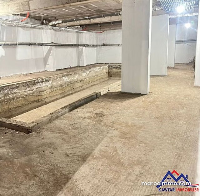 Salle de Sport Spacieuse — 4