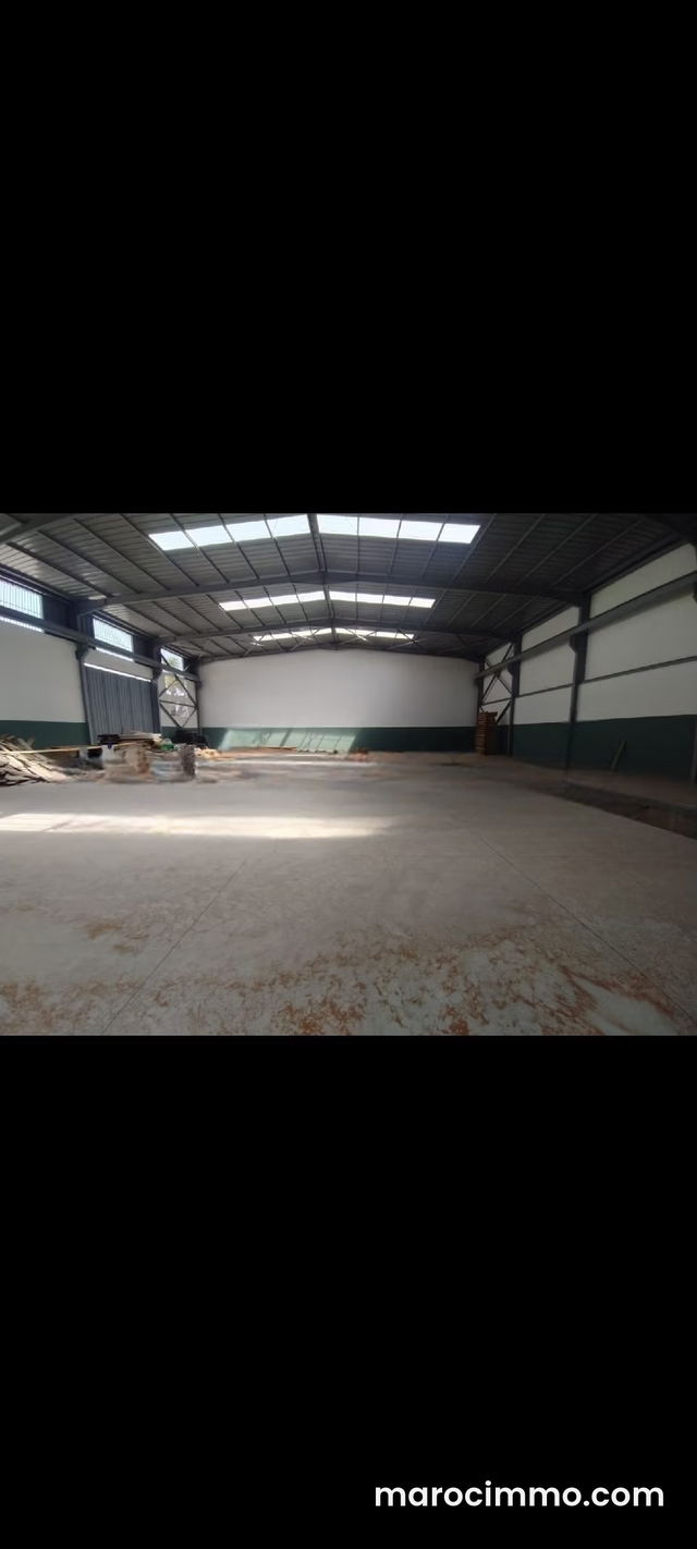 Local commercial 1100m² à vendre à Ain sebaa à Cas — Casablanca