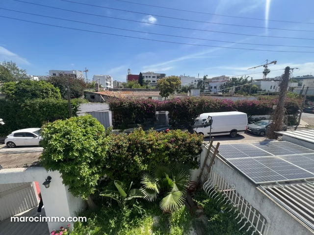 Très belle villa usage bureau à louer à l’oasis — Casablanca